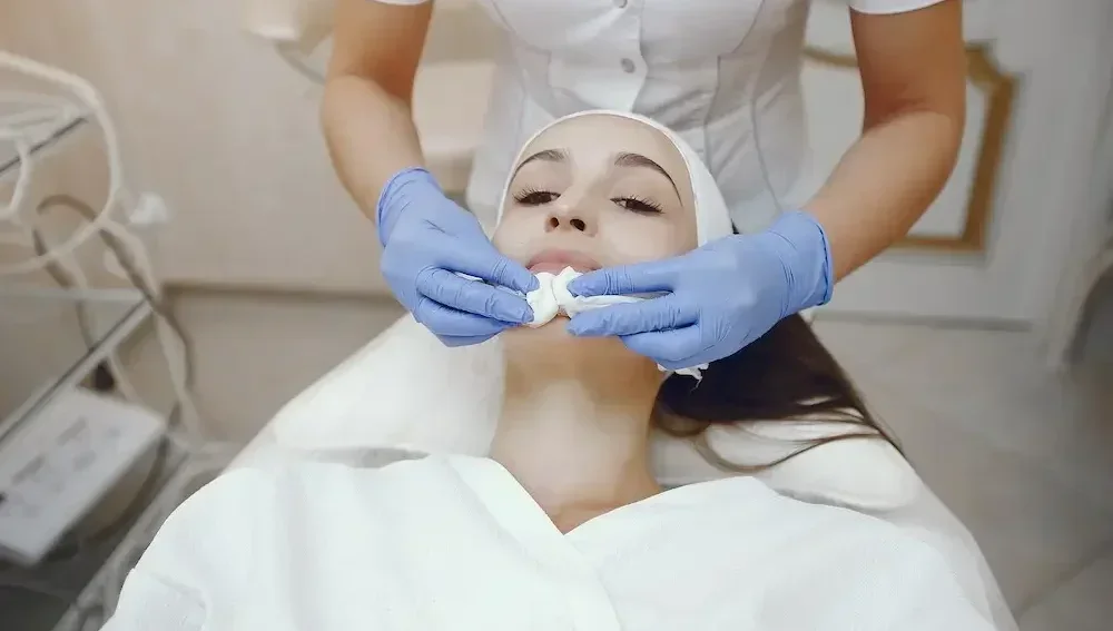 produk perawatan jerawat Surabaya - Solusi perawatan kulit di Surabaya Skin Centre